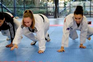 1619257_10201457839197101_79178773_n