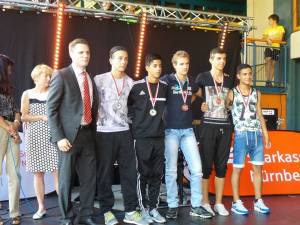 10384189_10202811564873054_244291572103418966_n