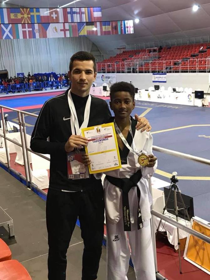 47350630_10212718728752302_4770017745821499392_n